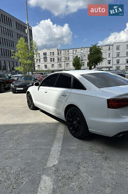 Седан Audi A6 2012 в 