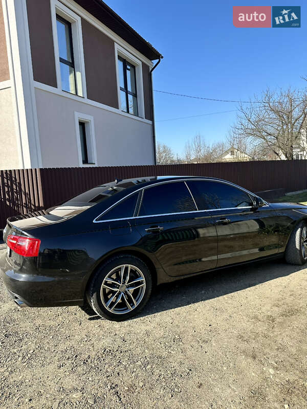 Седан Audi A6 2014 в Чернівцях