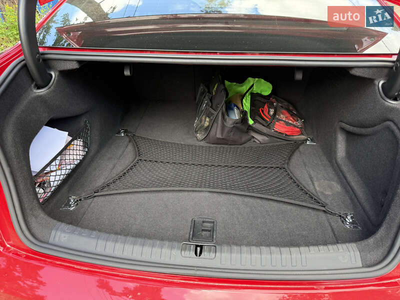 Седан Audi A6 2019 в Киеве