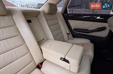 Седан Audi A6 2002 в 