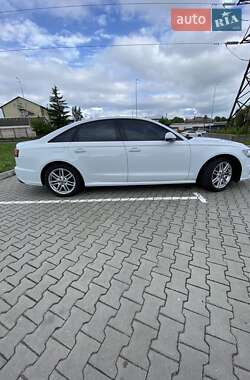 Седан Audi A6 2015 в 