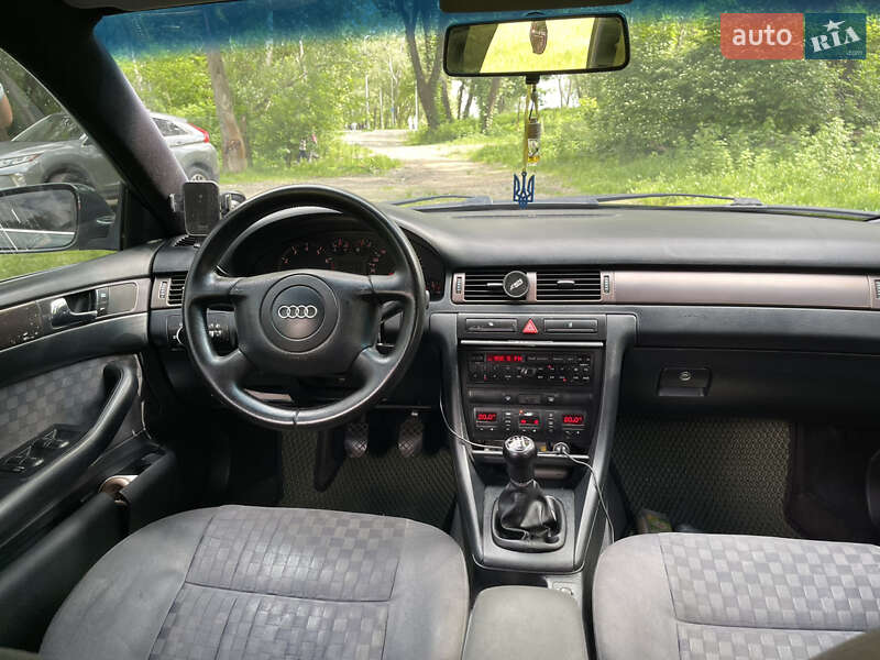 Универсал Audi A6 1998 в Киеве