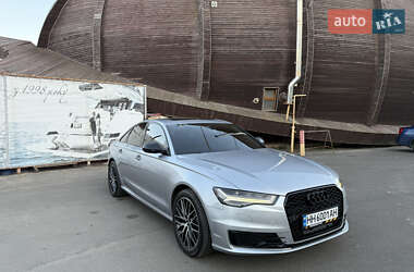 Седан Audi A6 2015 в 