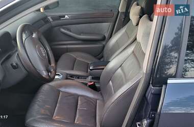 Седан Audi A6 2004 в 