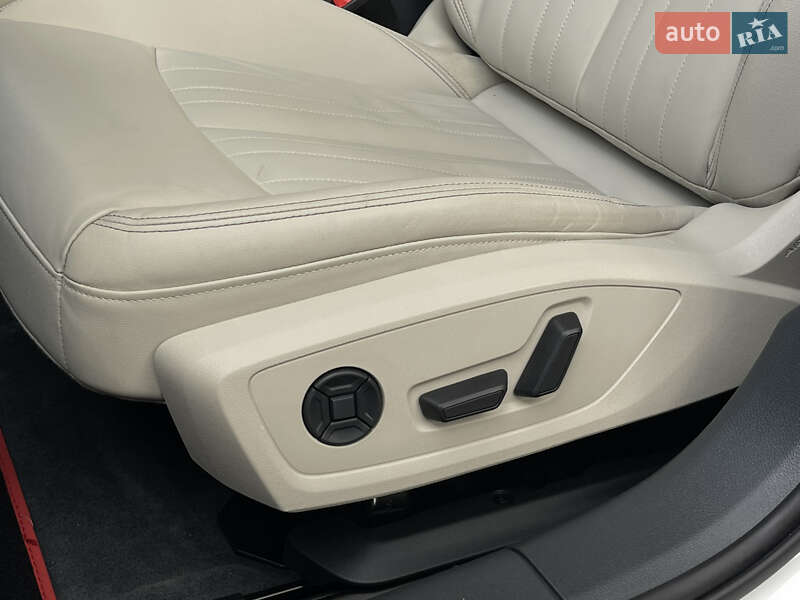 Седан Audi A6 2021 в Ровно