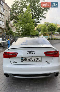 Седан Audi A6 2014 в 