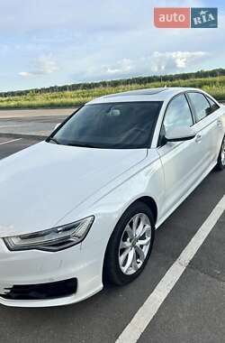 Седан Audi A6 2015 в 