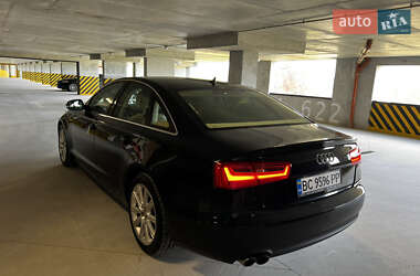 Седан Audi A6 2012 в 