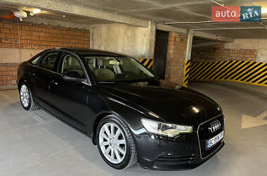 Седан Audi A6 2012 в 