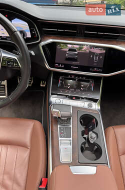 Седан Audi A6 2019 в 