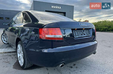 Седан Audi A6 2004 в 