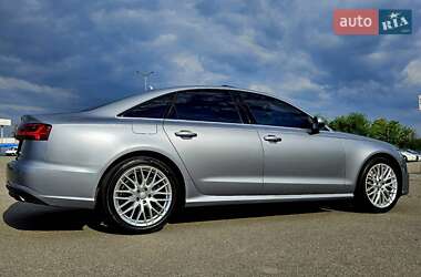 Седан Audi A6 2015 в 