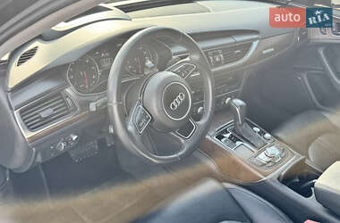 Седан Audi A6 2015 в 