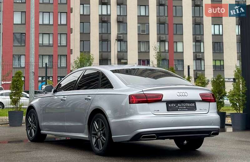 Седан Audi A6 2015 в Киеве