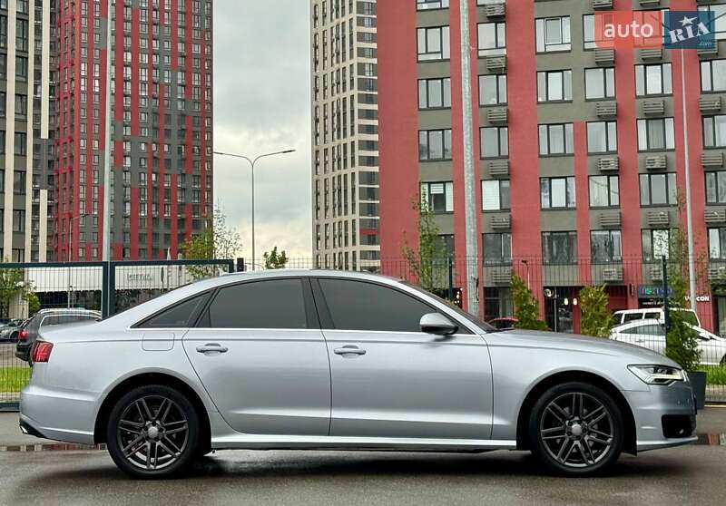 Седан Audi A6 2015 в Киеве