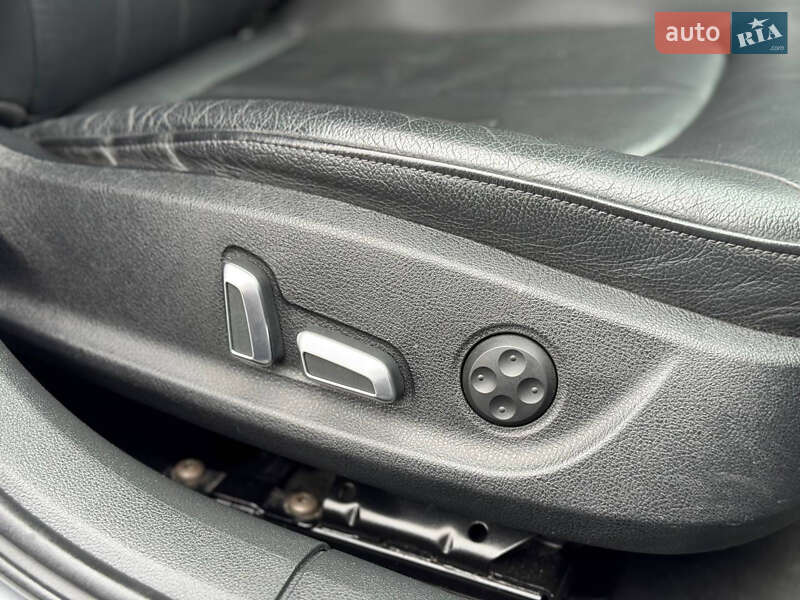 Седан Audi A6 2015 в Киеве
