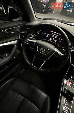 Седан Audi A6 2021 в 