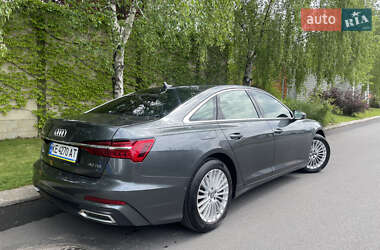 Седан Audi A6 2019 в 