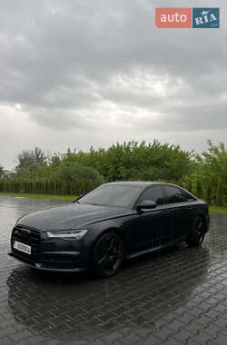 Седан Audi A6 2015 в 