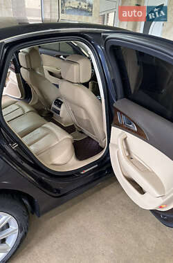 Седан Audi A6 2014 в 