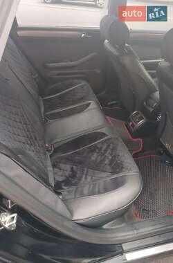 Универсал Audi A6 2001 в 