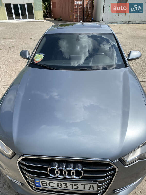 Седан Audi A6 2012 в Киеве
