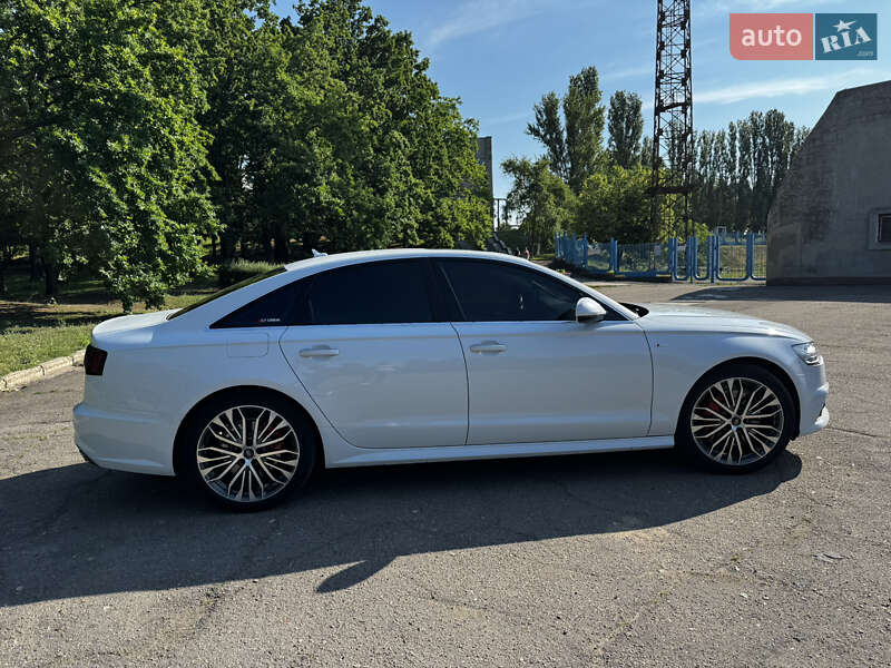 Седан Audi A6 2015 в Южноукраїнську