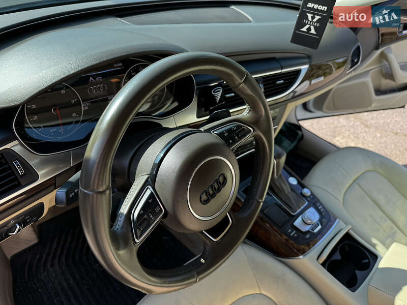 Седан Audi A6 2015 в Южноукраїнську
