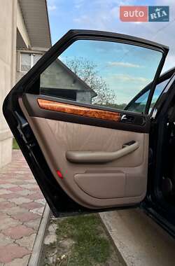 Седан Audi A6 1998 в 