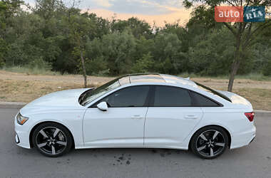 Седан Audi A6 2020 в 