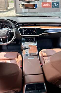 Седан Audi A6 2023 в 