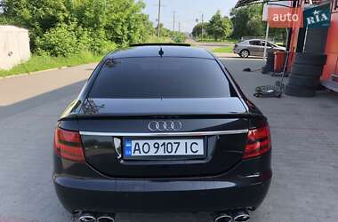 Седан Audi A6 2004 в 