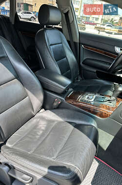 Седан Audi A6 2004 в 