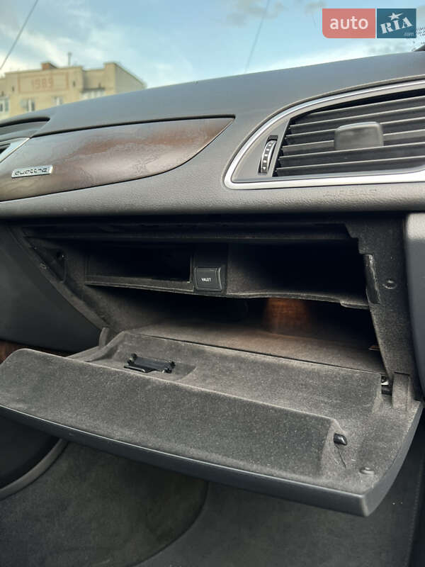 Седан Audi A6 2016 в Нововолинську