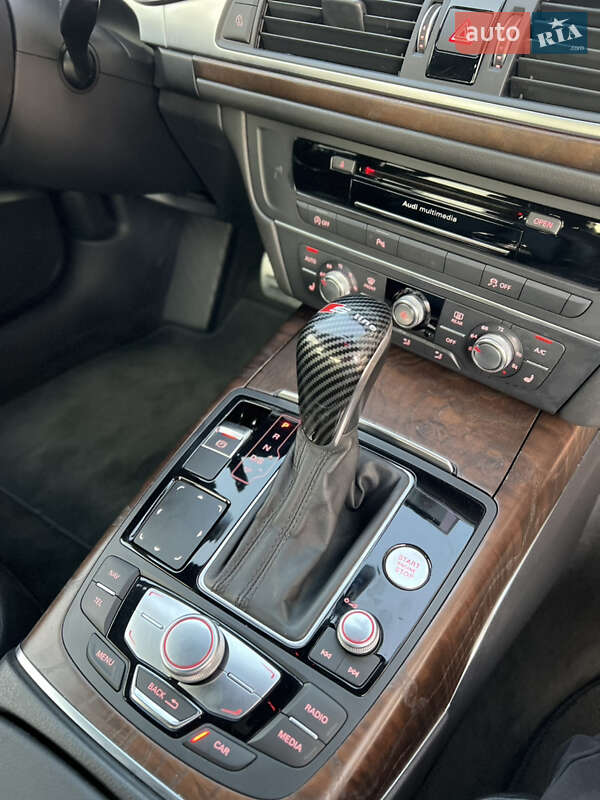 Седан Audi A6 2016 в Нововолинську