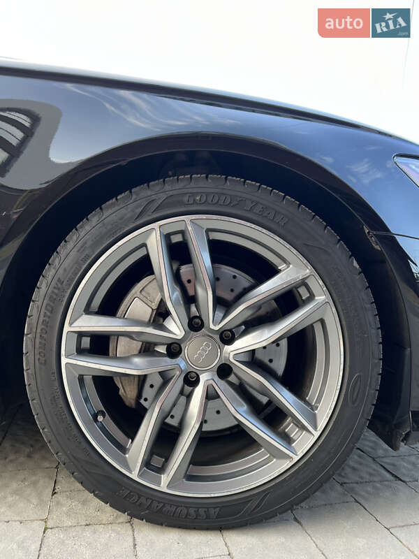 Седан Audi A6 2016 в Нововолинську