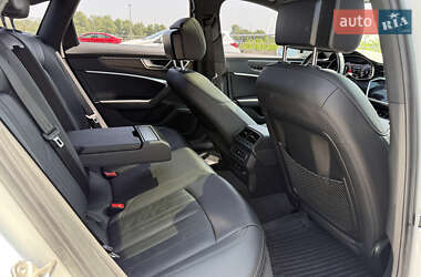 Седан Audi A6 2021 в 