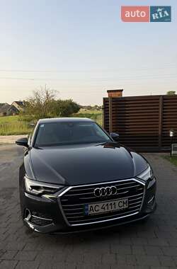 Седан Audi A6 2022 в 