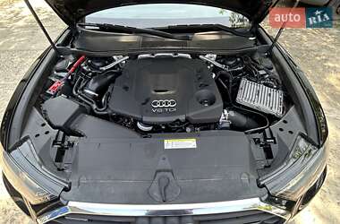 Универсал Audi A6 2018 в 