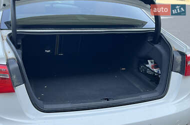 Седан Audi A6 2011 в 