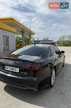 Седан Audi A6 2015 в 