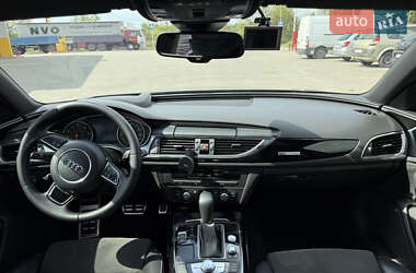 Седан Audi A6 2015 в 