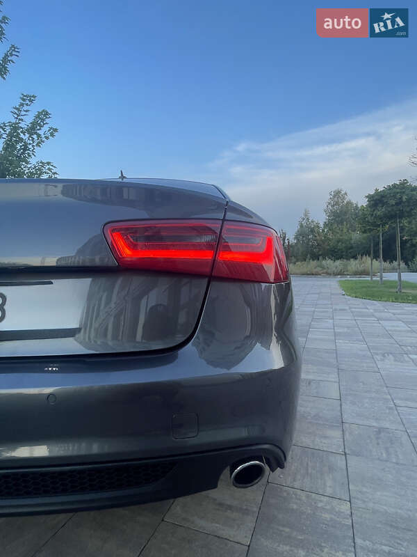 Седан Audi A6 2014 в Киеве
