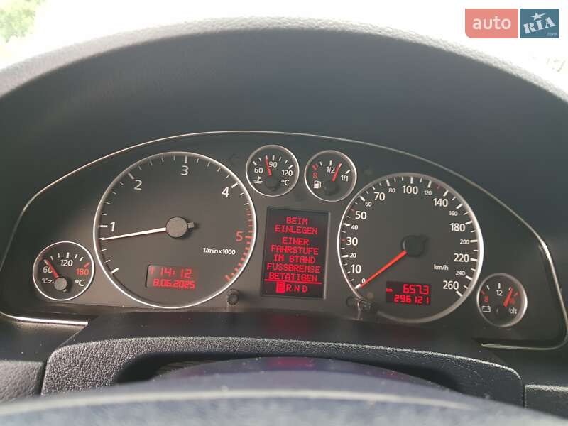Седан Audi A6 2002 в Самборе