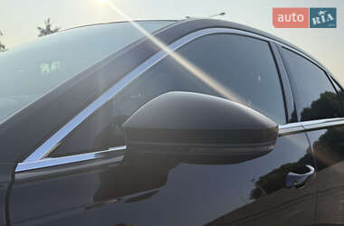 Седан Audi A6 2019 в 