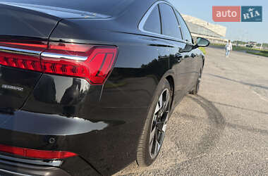 Седан Audi A6 2019 в 