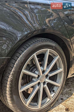 Седан Audi A6 2016 в 