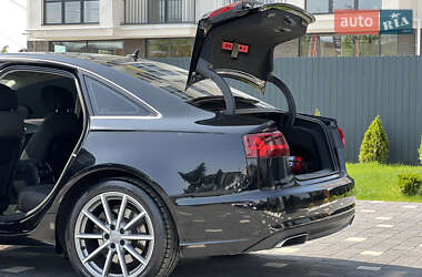 Седан Audi A6 2015 в 