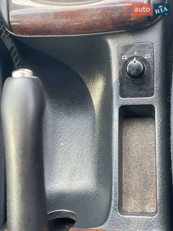 Седан Audi A6 1998 в Буче