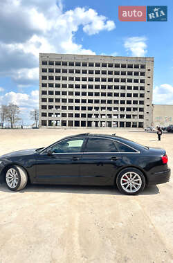 Седан Audi A6 2012 в 